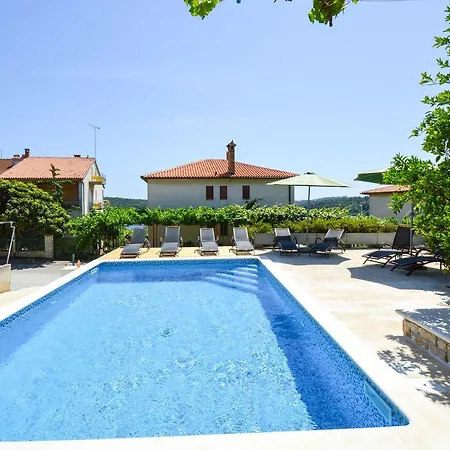 3-bedroom In - Istrien 11137 Appartement Pula