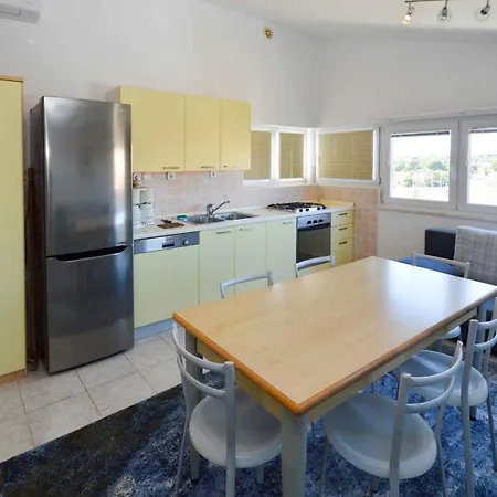 3-bedroom Karolina 11137 * Pula